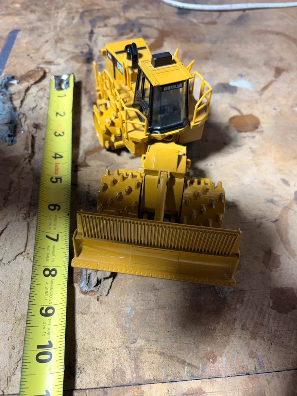 Caterpillar Soil Compactor Toy Model - photo 4