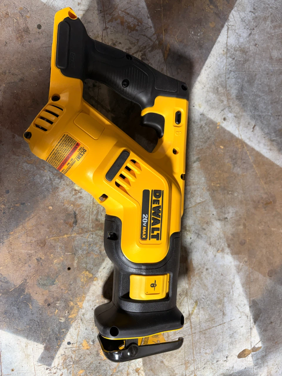 DeWalt 20V MAX DCS387 Reciprocating Saw