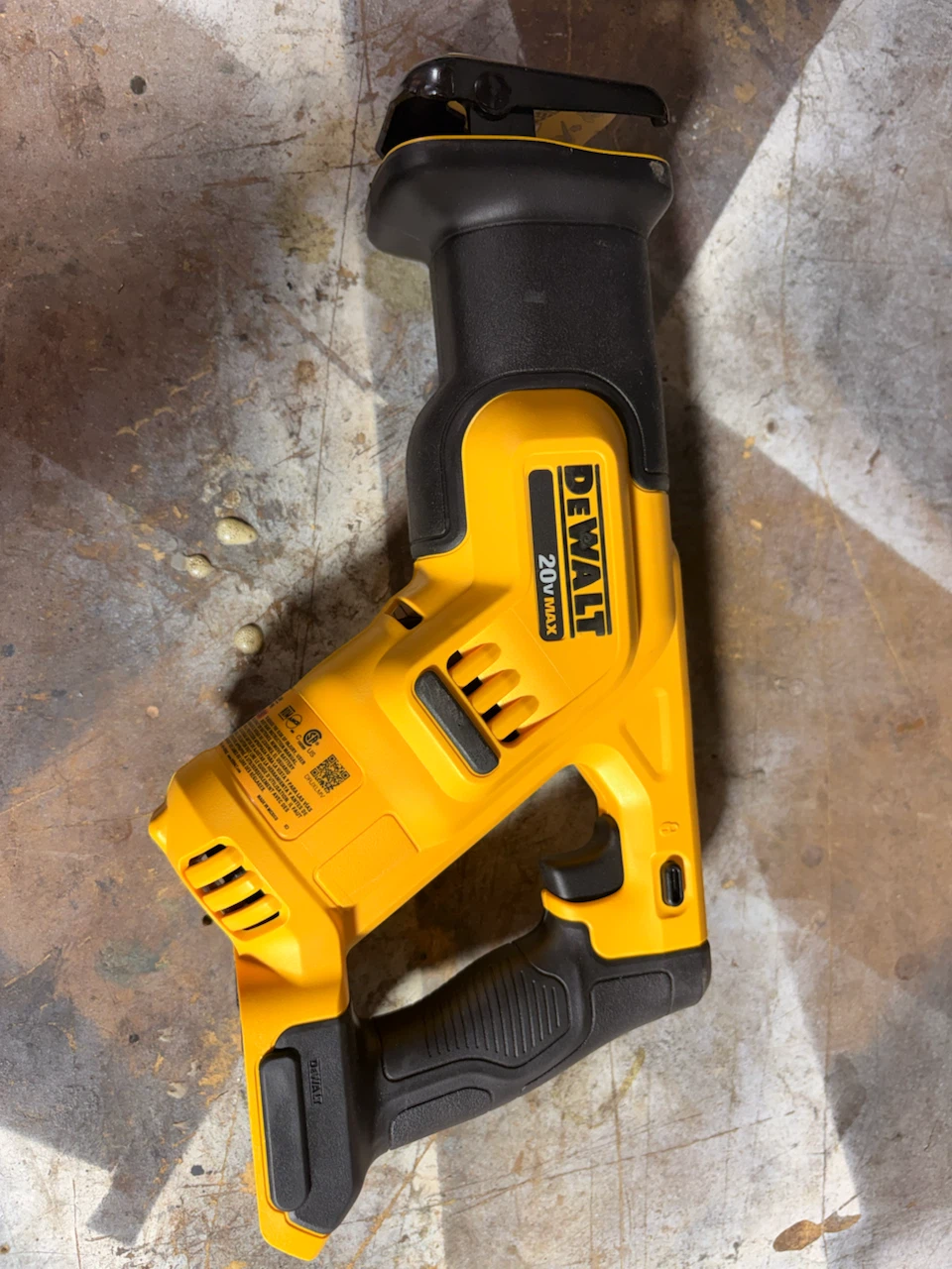 DeWalt 20V MAX DCS387 Reciprocating Saw - photo 3