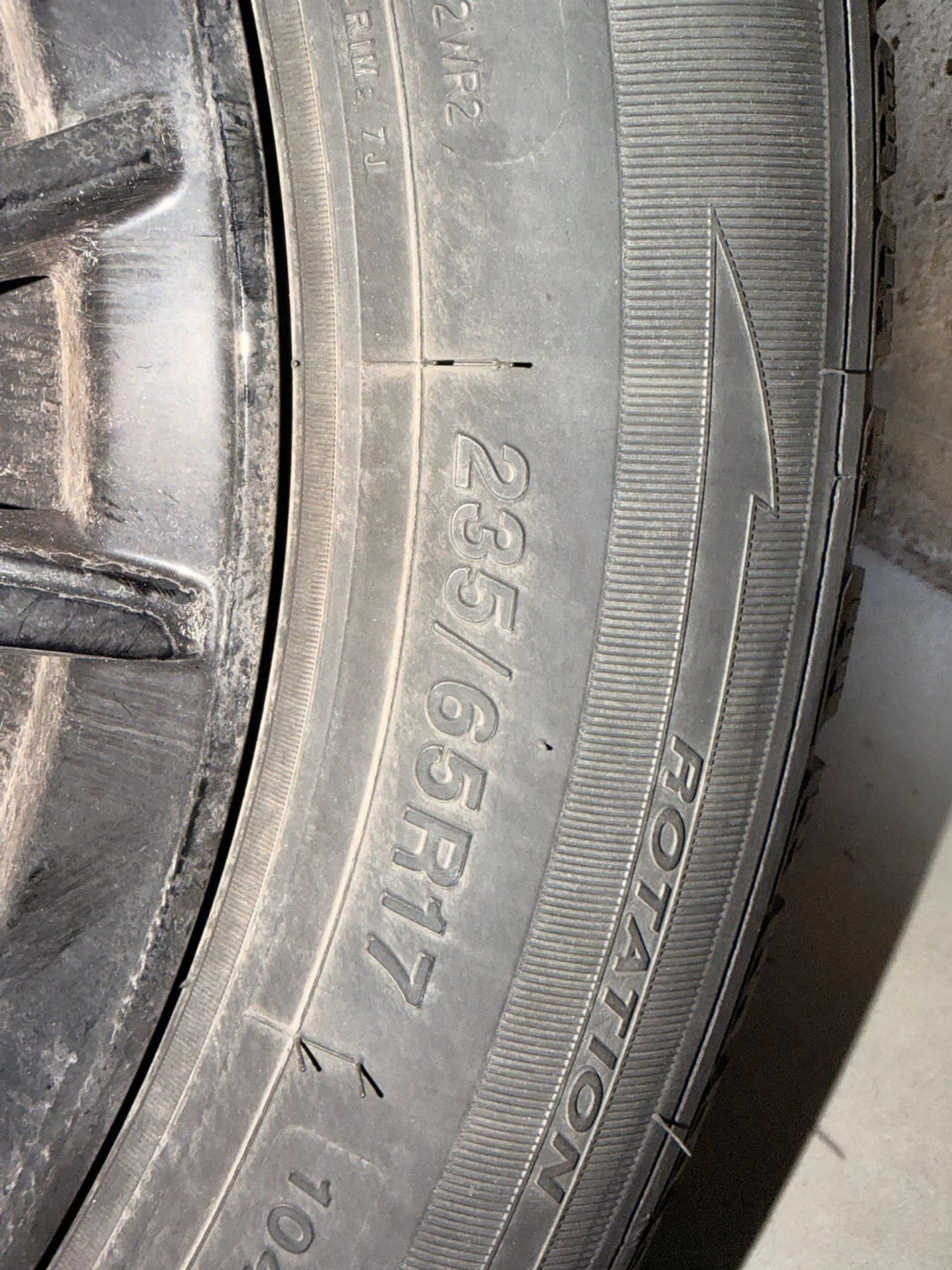 Winter Tires 235/65R17 on Black Alloy Wheels - photo 3