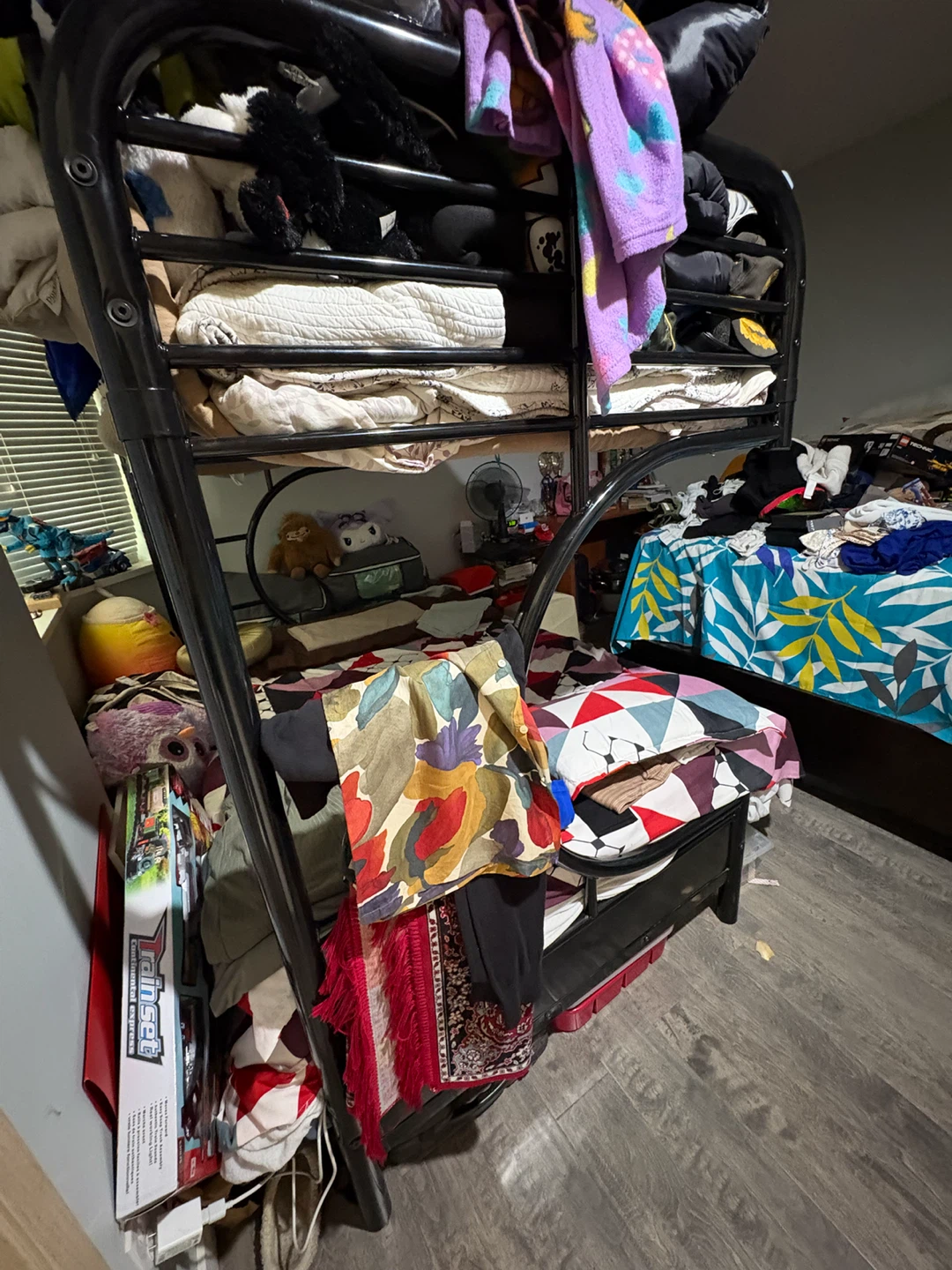 Black Metal Bunk Bed - Mattresses included! - photo 4