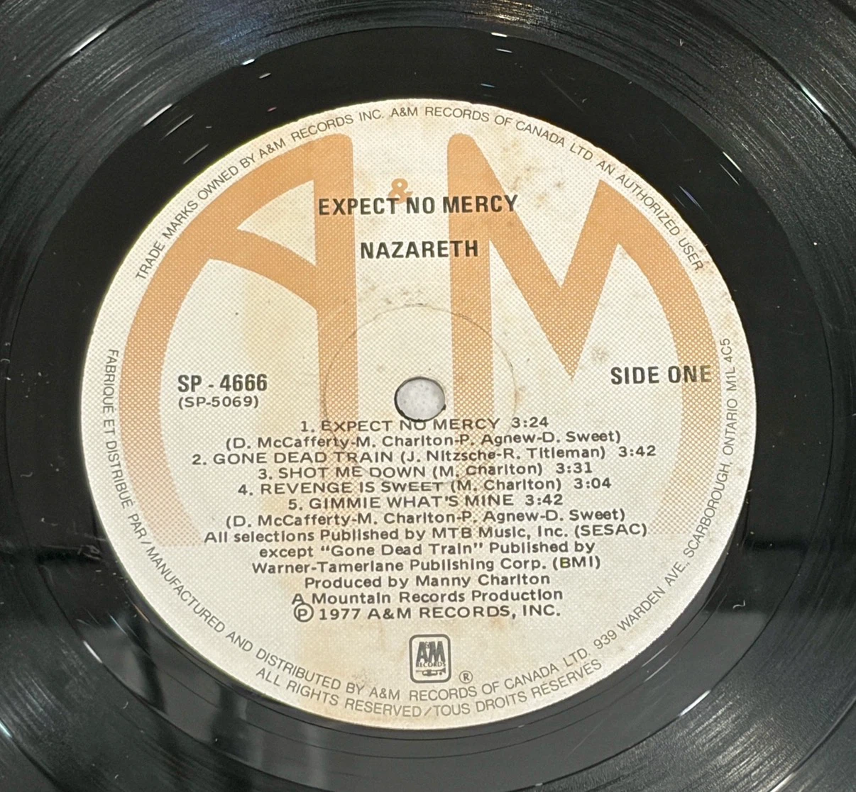 Nazareth "Expect No Mercy" 1977 Vinyl Record (SP-4666) - photo 5