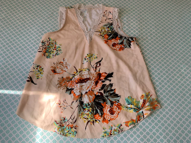 Floral Tank Top with Lace Trim