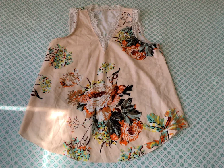 Floral Tank Top with Lace Trim