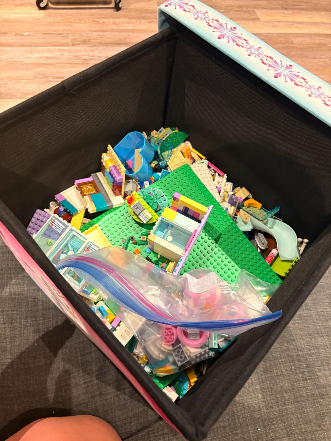 Frozen Storage Ottoman & LEGOs - photo 5