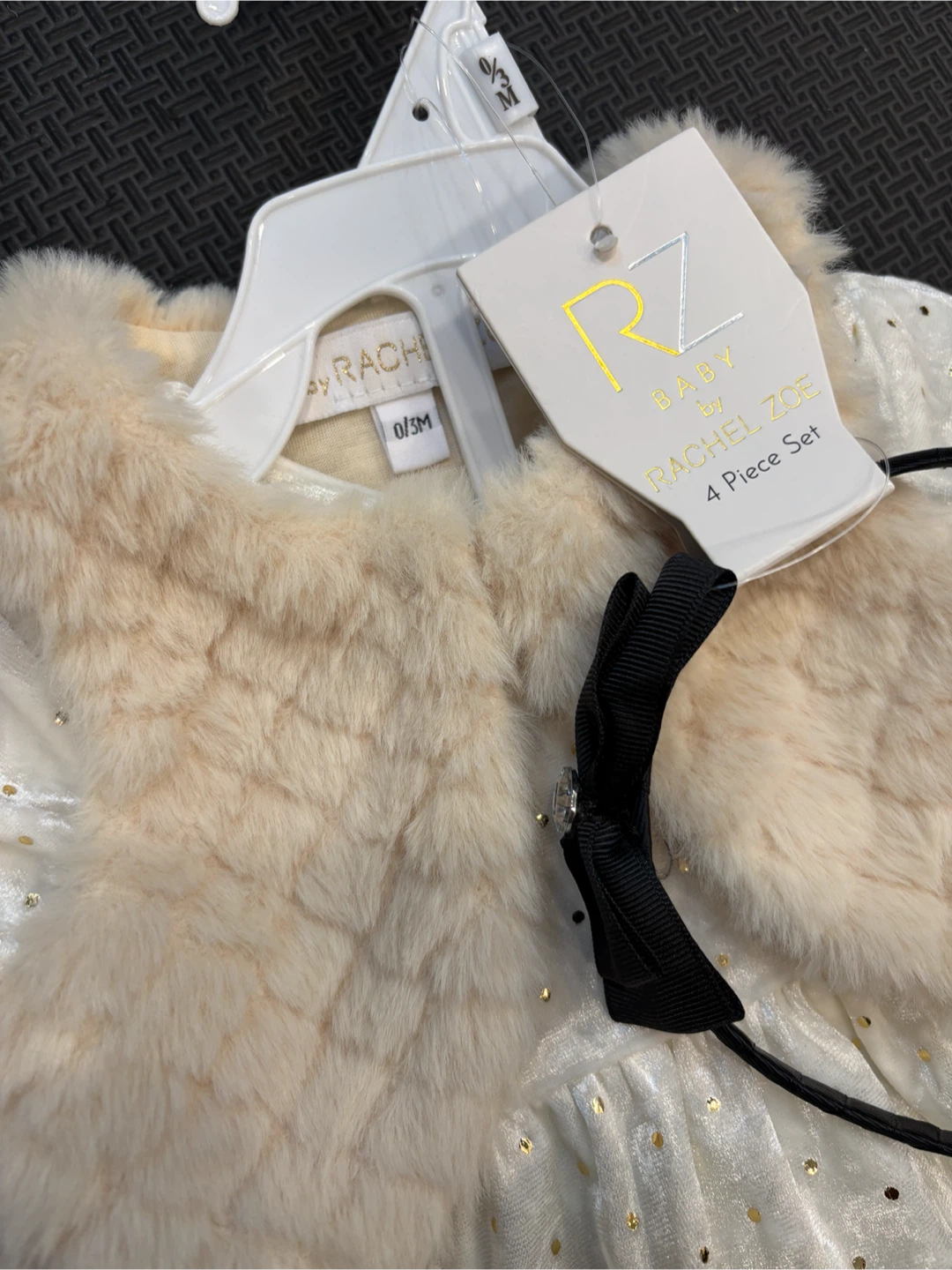 Rachel Zoe Baby 4 Piece Set - 0-3M - photo 2
