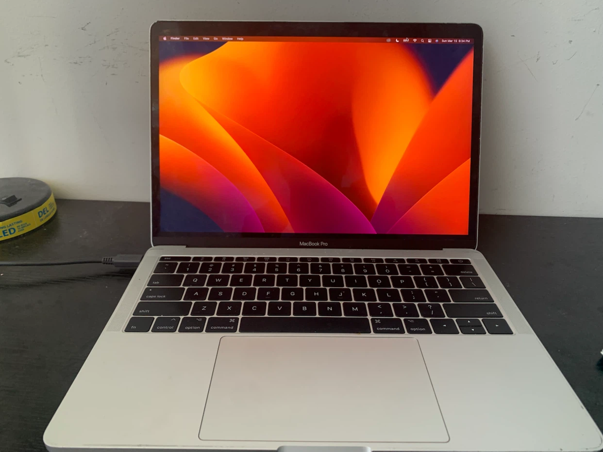 Apple MacBook Pro 13-inch, 2017, Core i5, 8GB RAM, 256GB SSD