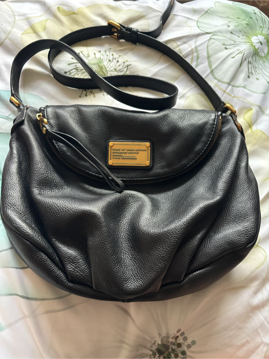 Marc by Marc Jacobs Black Leather Shoulder Bag