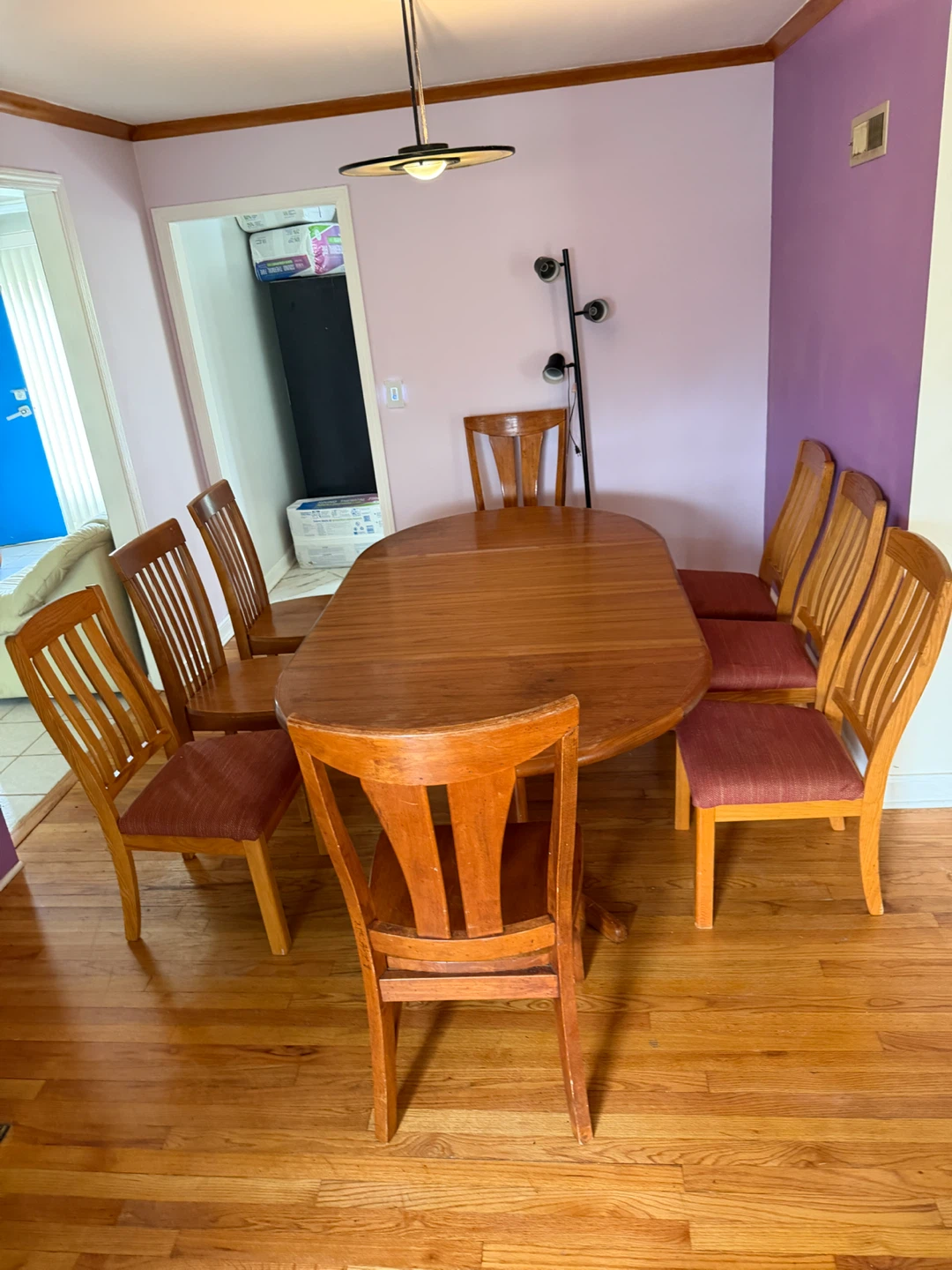 Dining Table with 8 chairs