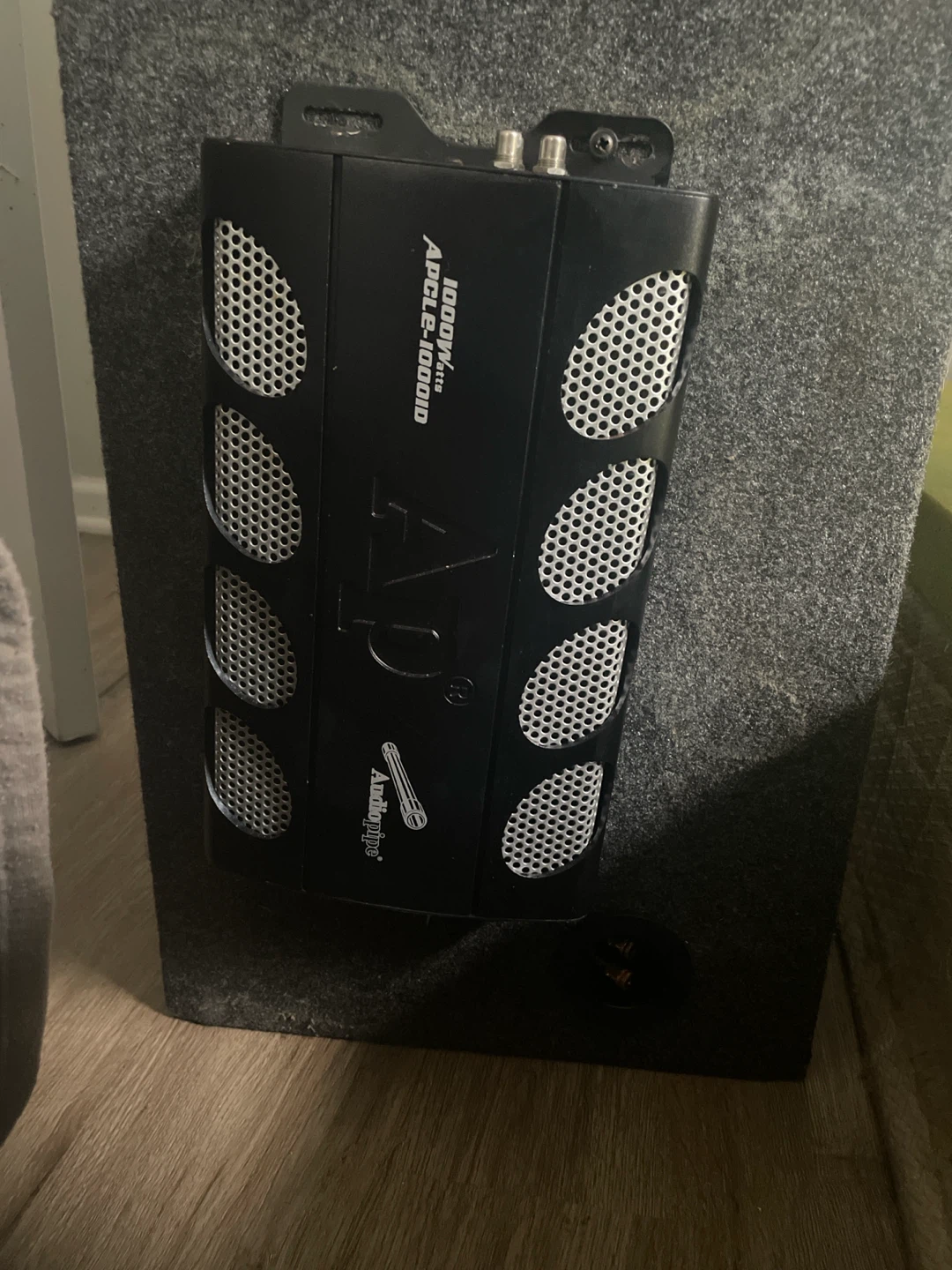 Kicker Subwoofer Box with Amp - photo 2