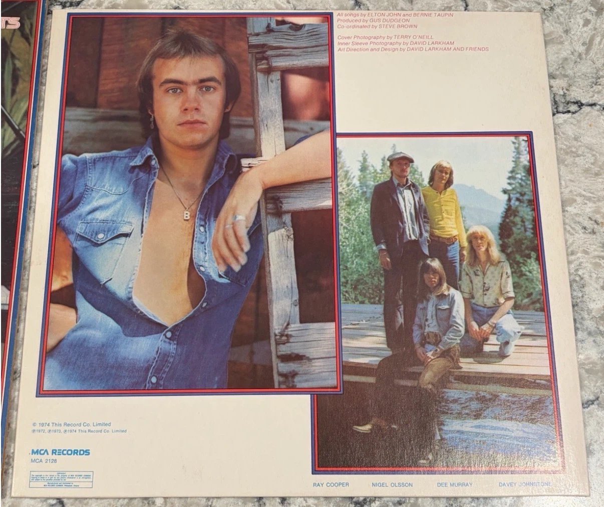 Elton John Greatest Hits 1974 Record (MCA 2128) 🇨🇦 - photo 4