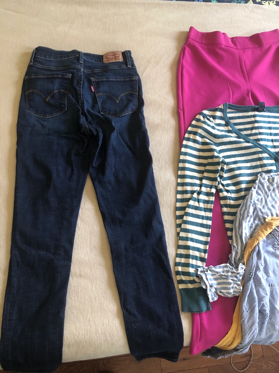 Assorted women’s clothes & ALDO crossbody bag - photo 5