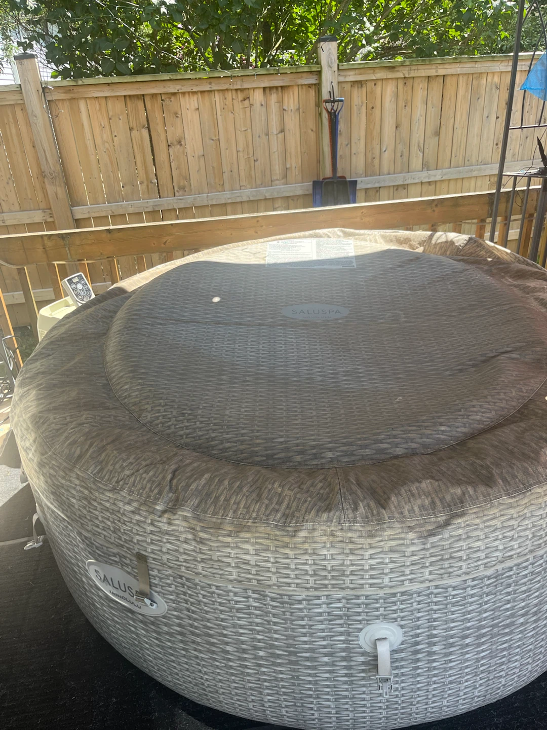 Colman Saluspa Hot Tub - photo 3