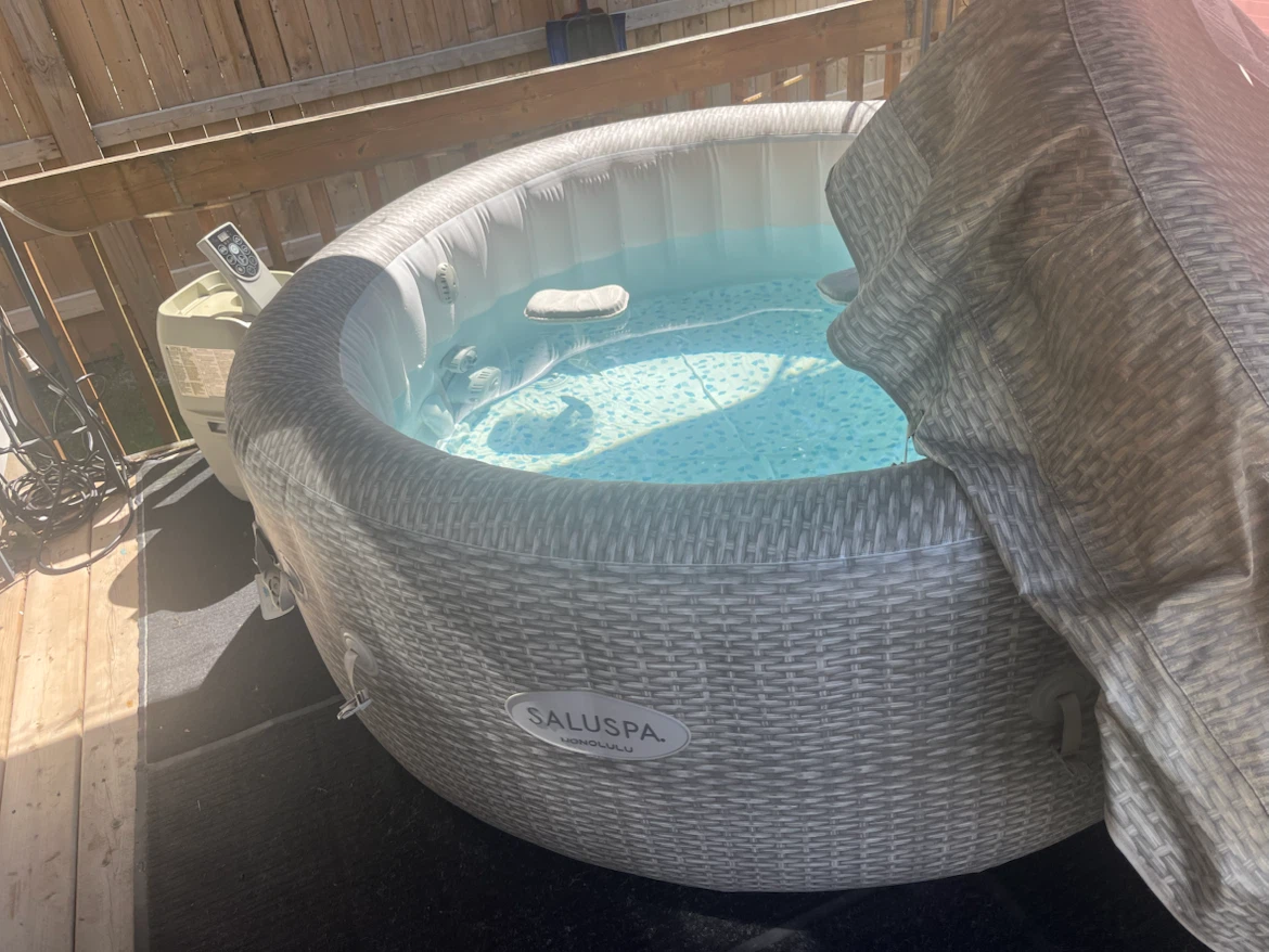 Colman Saluspa Hot Tub - photo 5