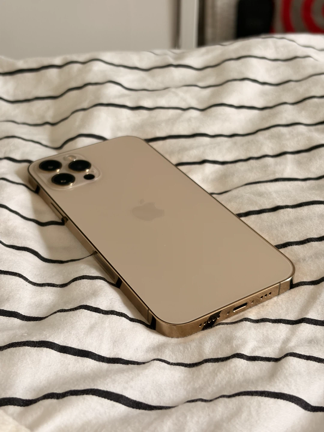 Apple iPhone 12 Pro - Gold / 128GB / Unlock - photo 5