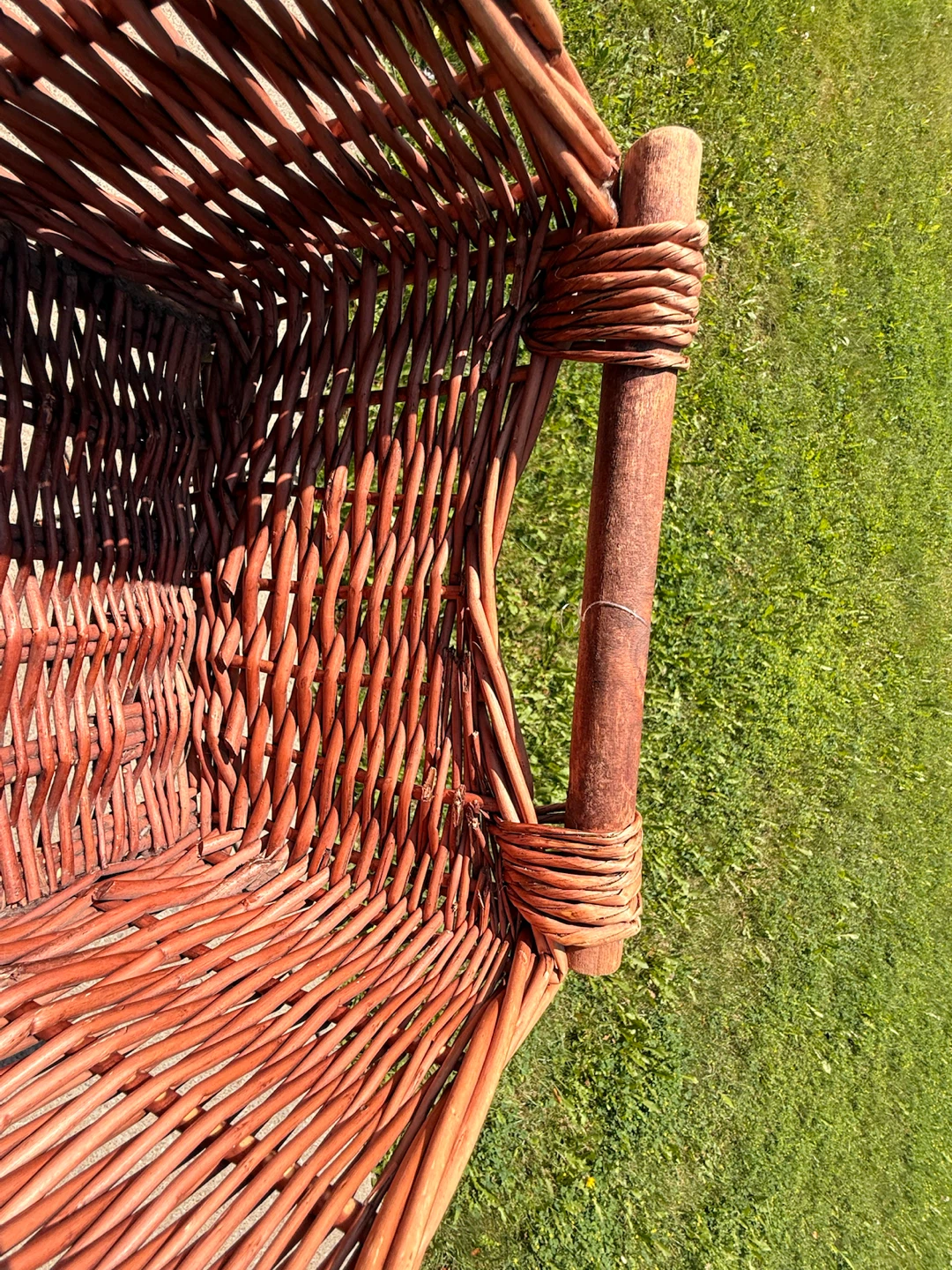 Large wicker storage basket with Handles - photo 3