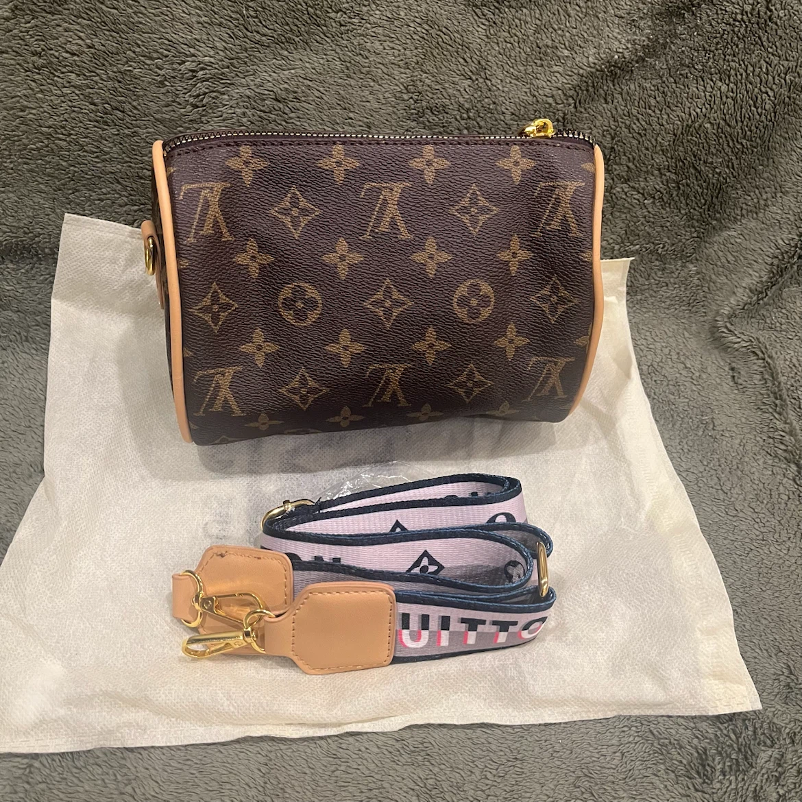 Monogram Speedy brown  Pouch Bag - photo 3