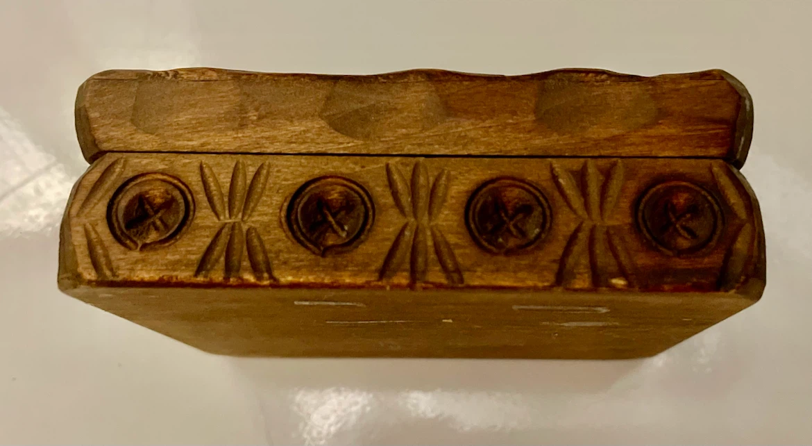 Vintage Carved Wooden Trinket Box - photo 2