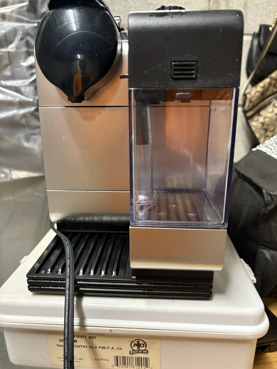 Nespresso DeLonghi Espresso Machine - photo 3