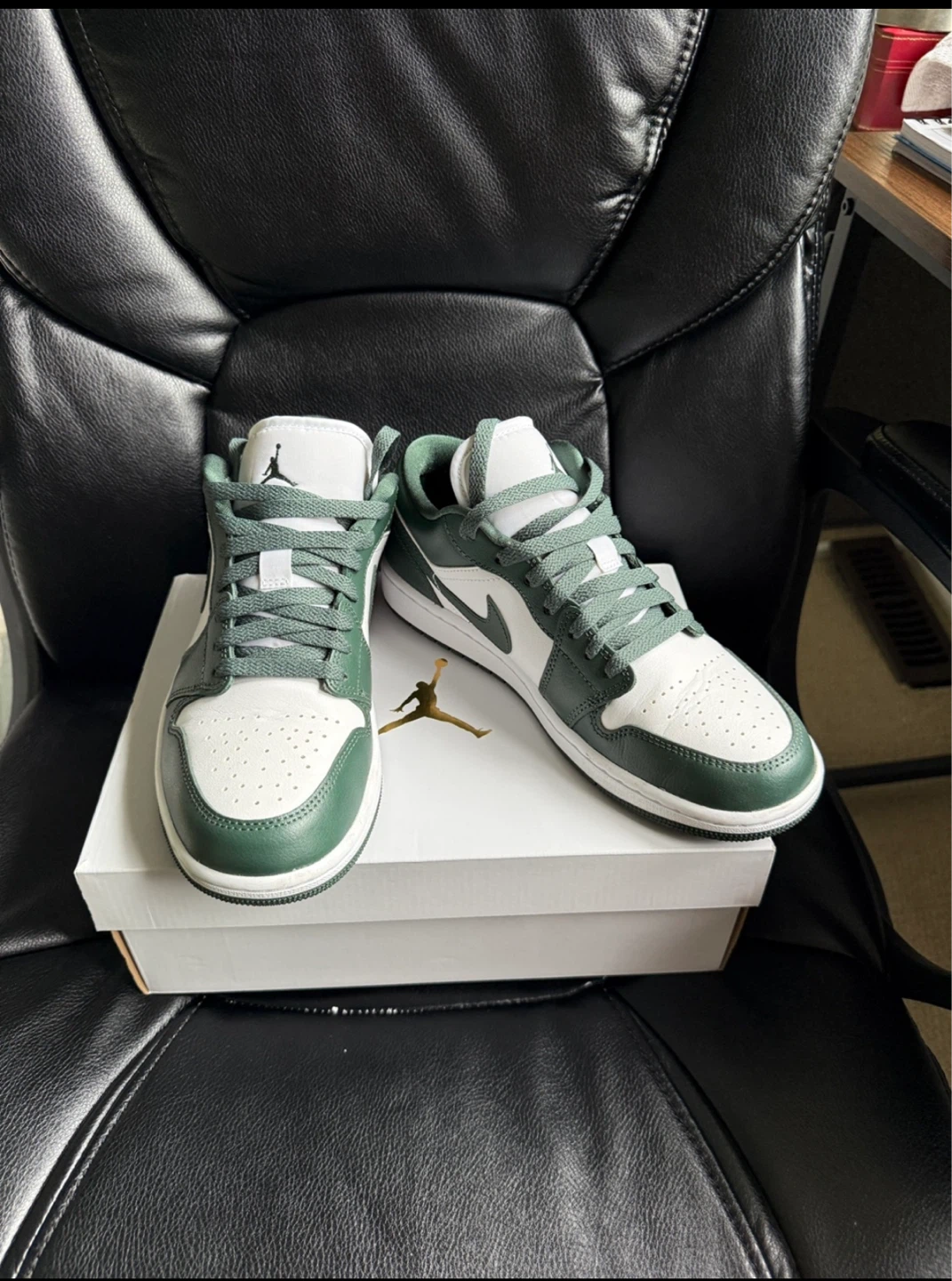 Womens Air Jordan 1 Low size 9