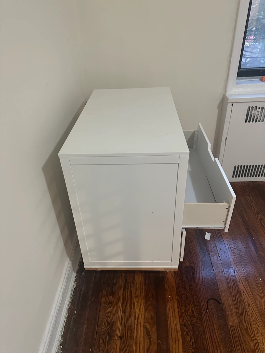White 3-Drawer Dresser Nightstand - photo 3