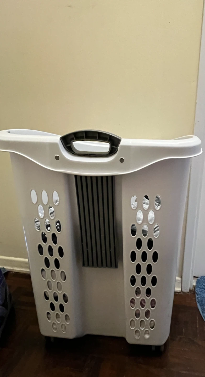 Sterilite Ultra Wheeled Laundry Basket - photo 2