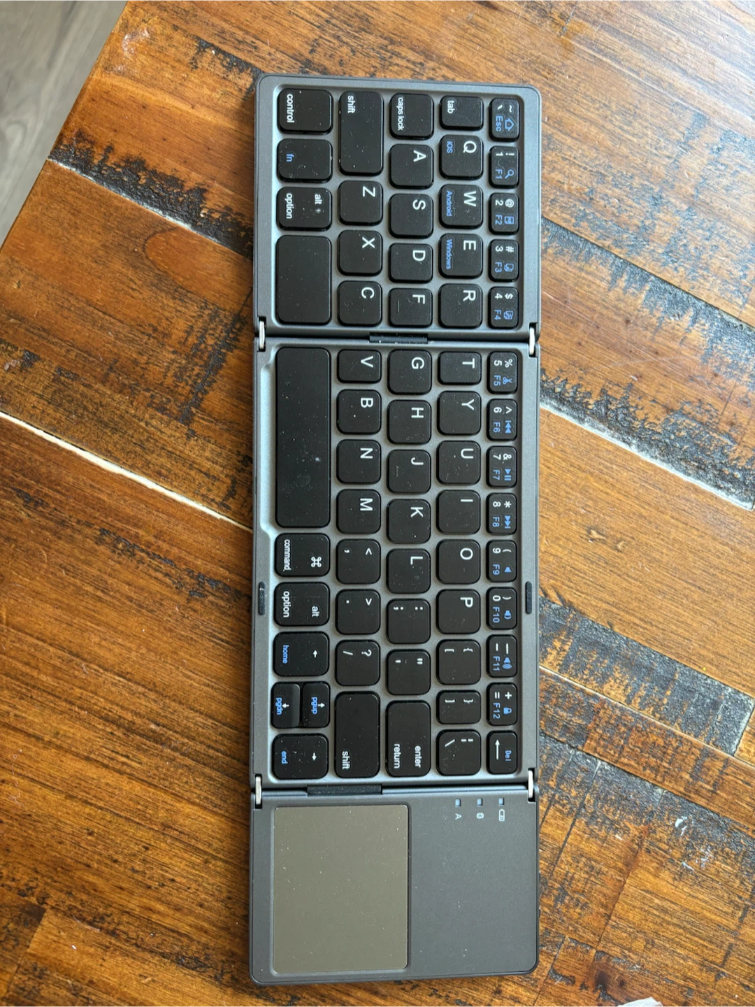 Foldable Portable Keyboard with Trackpad