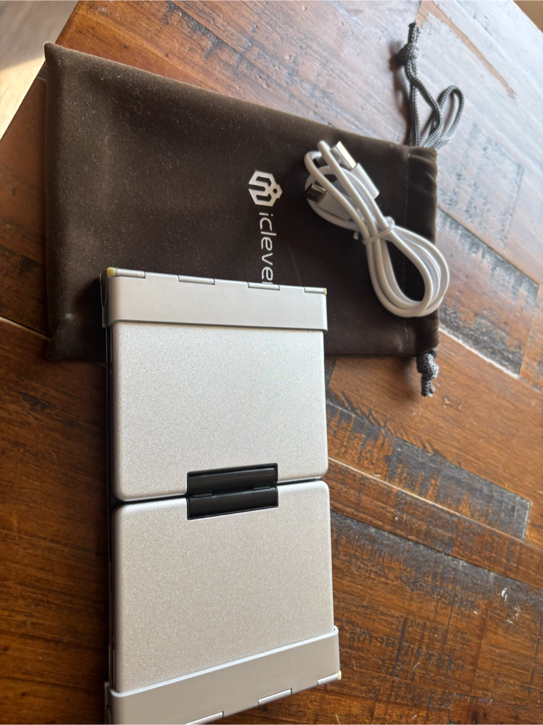 iClever Foldable Bluetooth Keyboard with Trackpad
