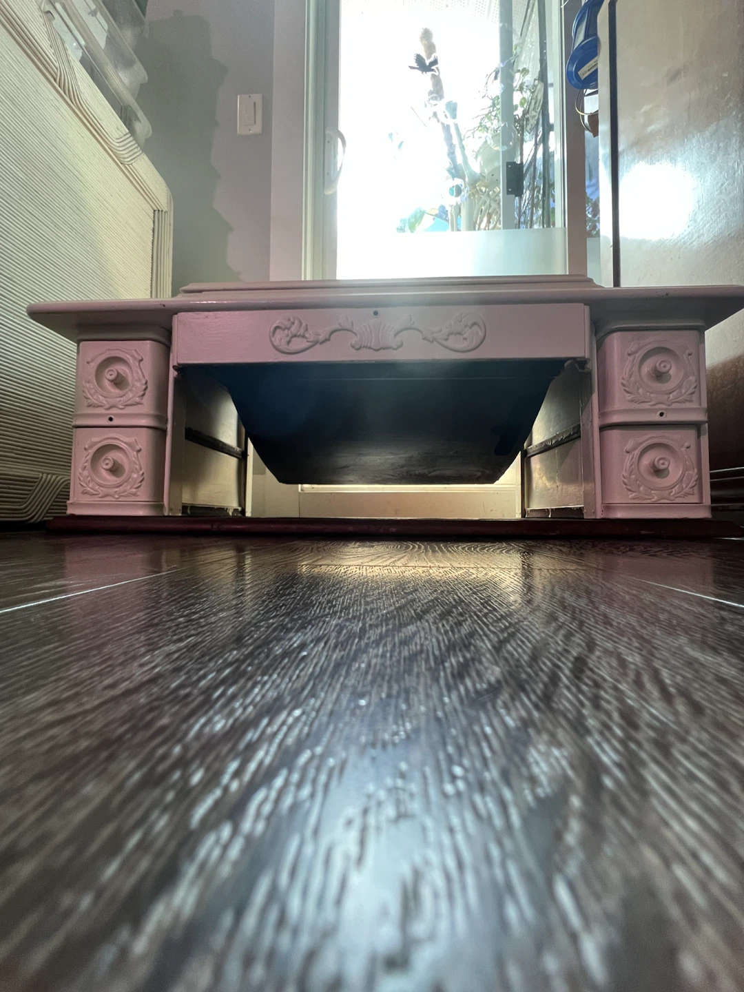 Stunning 1905 Scottish Antique Cabinet Base – Endless Potential! - photo 2