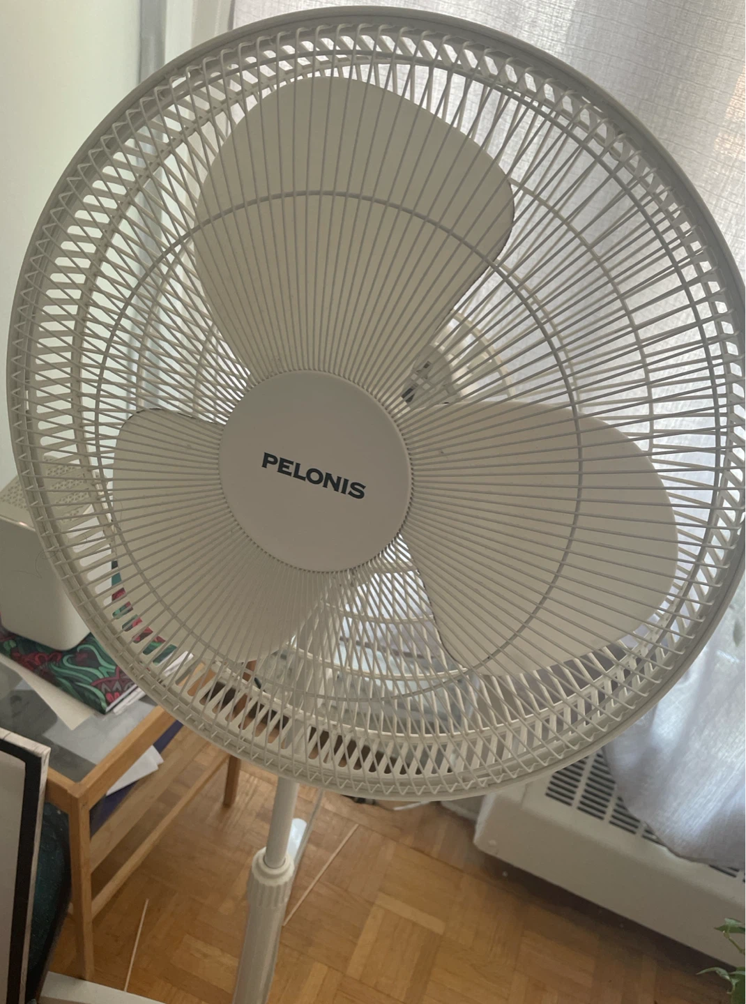 Pelonis White Pedestal Fan