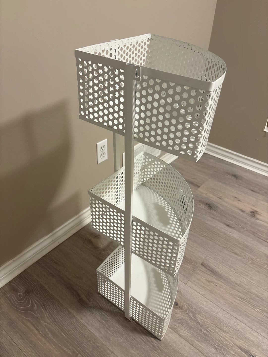 White 3-Tier Corner Shelf Unit - photo 2