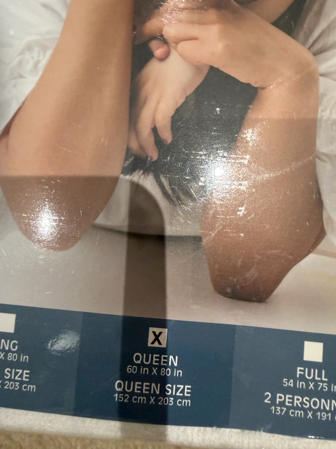 SafeRest Premium Mattress Protector - Queen (Brand New) - photo 2