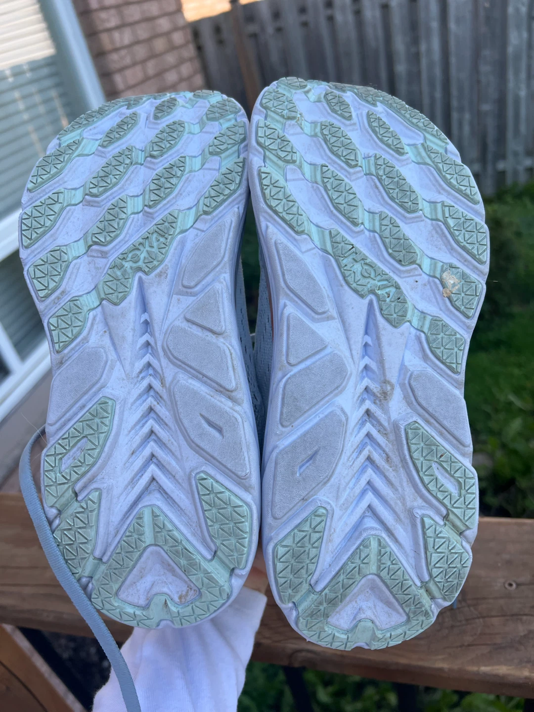 Hoka Clifton 8 Running Shoes - Women's size 8 - photo 4