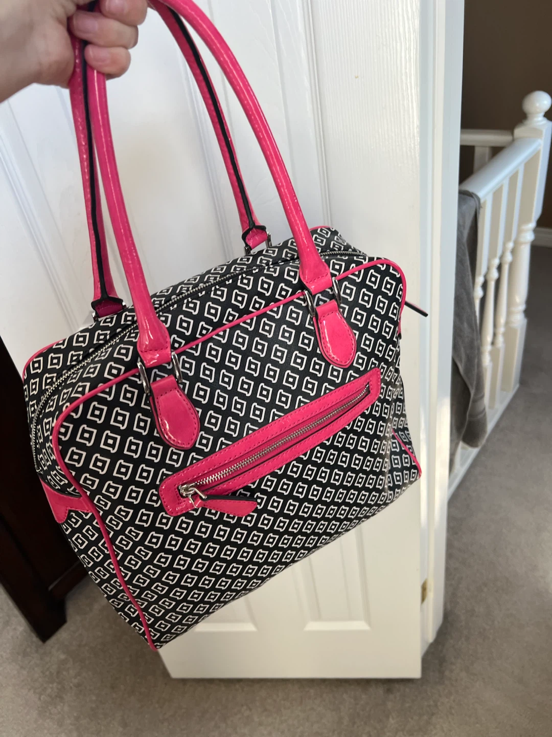 Guess Tote Bag - Black/White Geometric with Pink Accents - photo 3