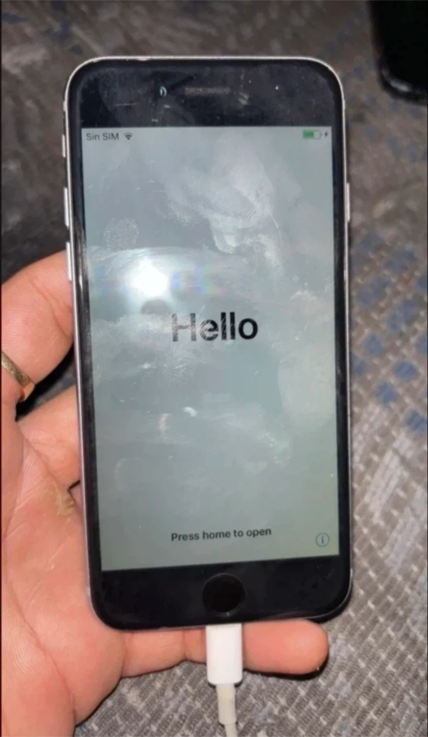 Apple iPhone 6s