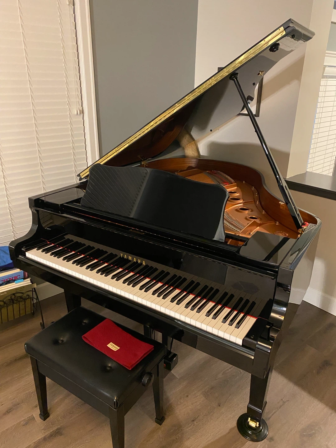 Yamaha C2 Grand Piano with Bench