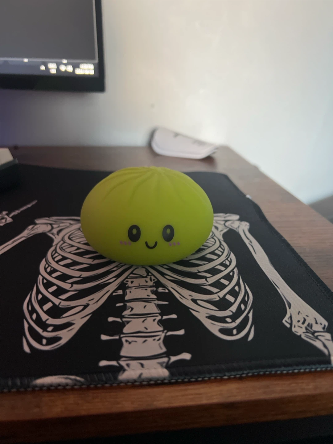Viral squishy toy