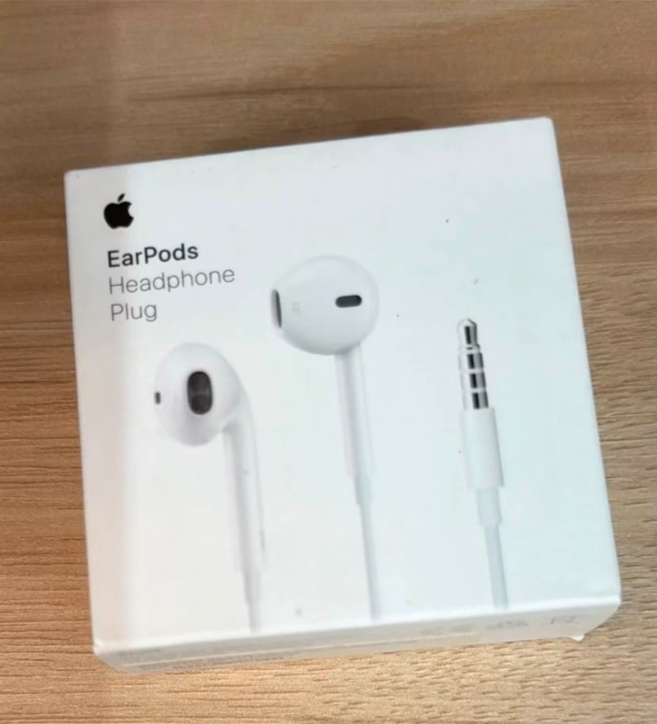 Apple EarPods with 3.5 mm Headphone Plug