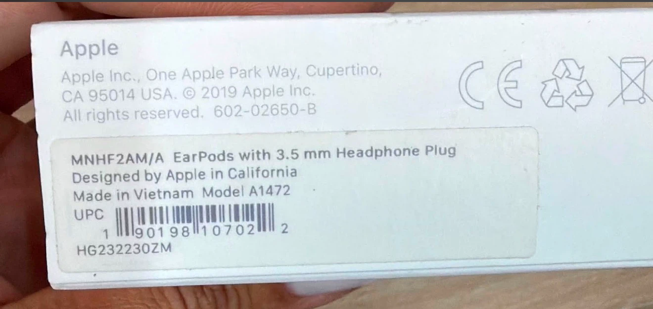 Apple EarPods with 3.5 mm Headphone Plug - photo 2