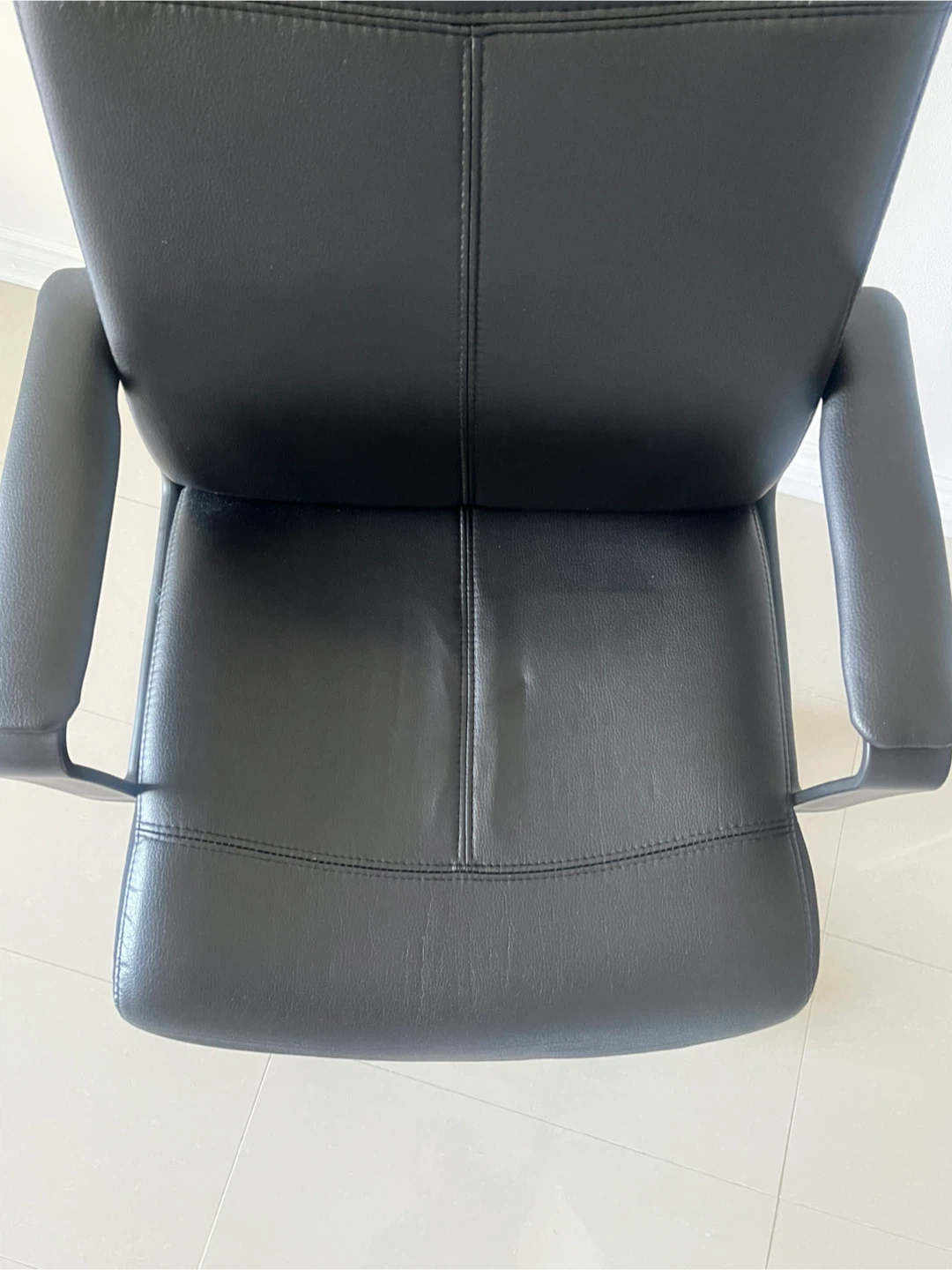 Move out sale!! Black Office Chair. Ikea - photo 3