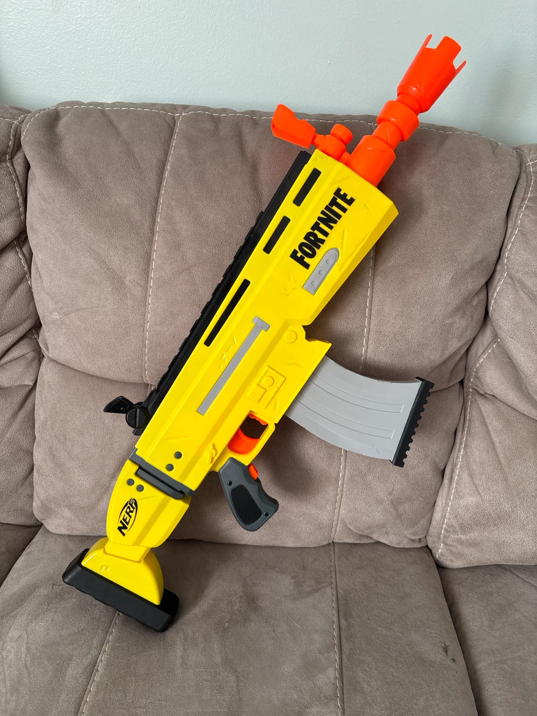 Nerf Fortnite AR/Scar Elite Dart Blaster - photo 3
