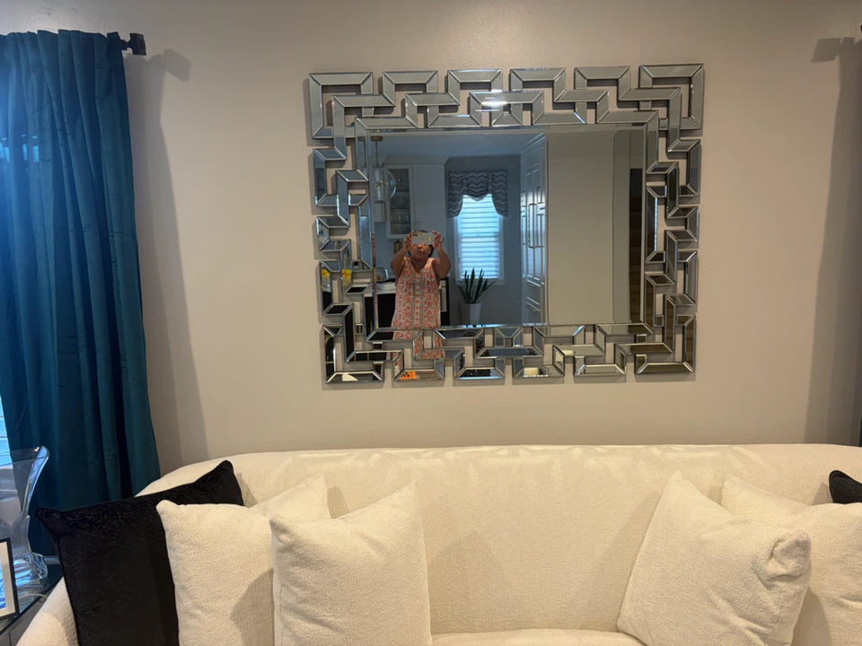 Wall mirror