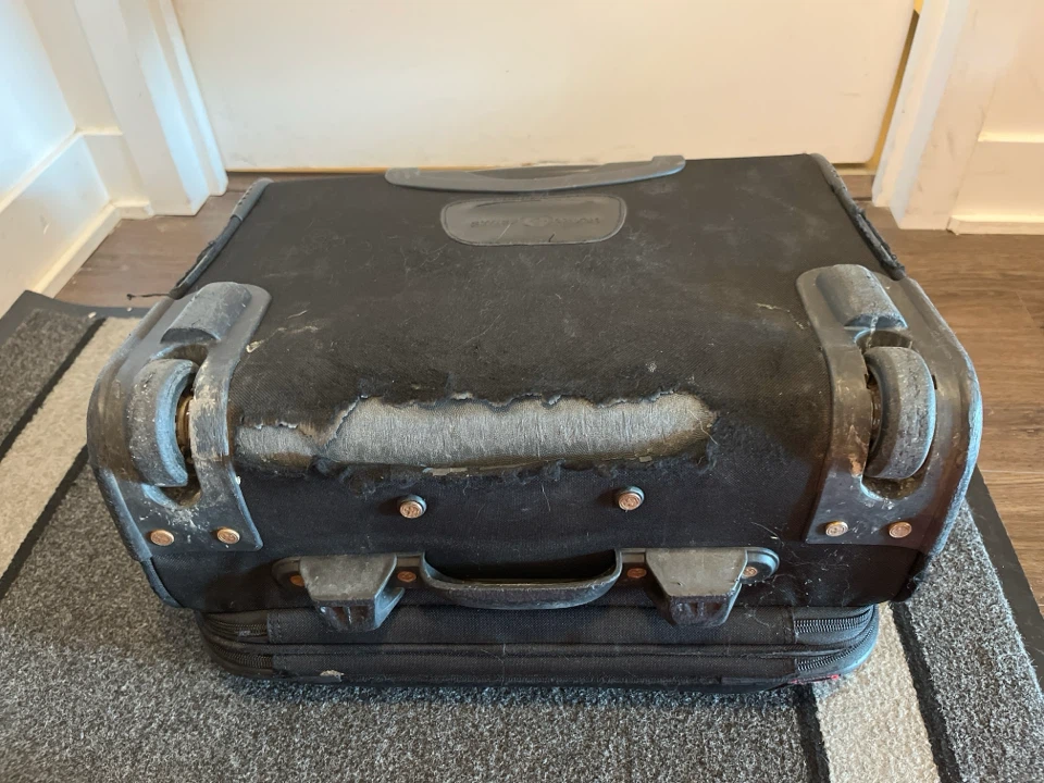Black Swiss Gear Rolling Laptop Bag - photo 4