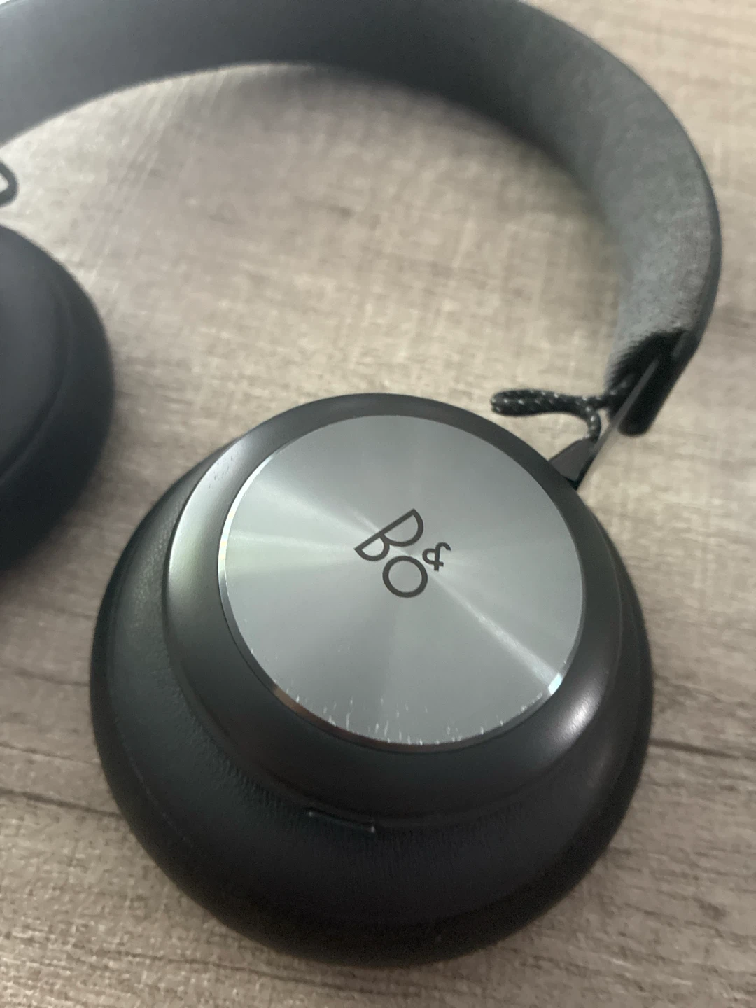 Bang & Olufsen Beoplay Portal Headphones - photo 3