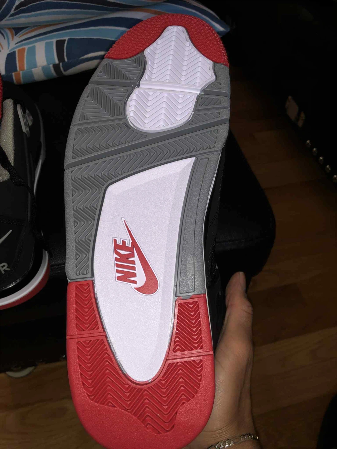 Bred 4s Mens size 10 - photo 5