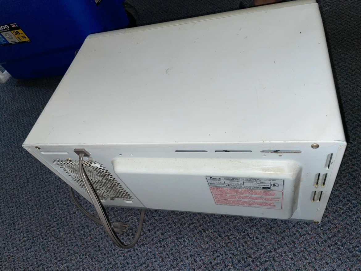 Avanti White Microwave