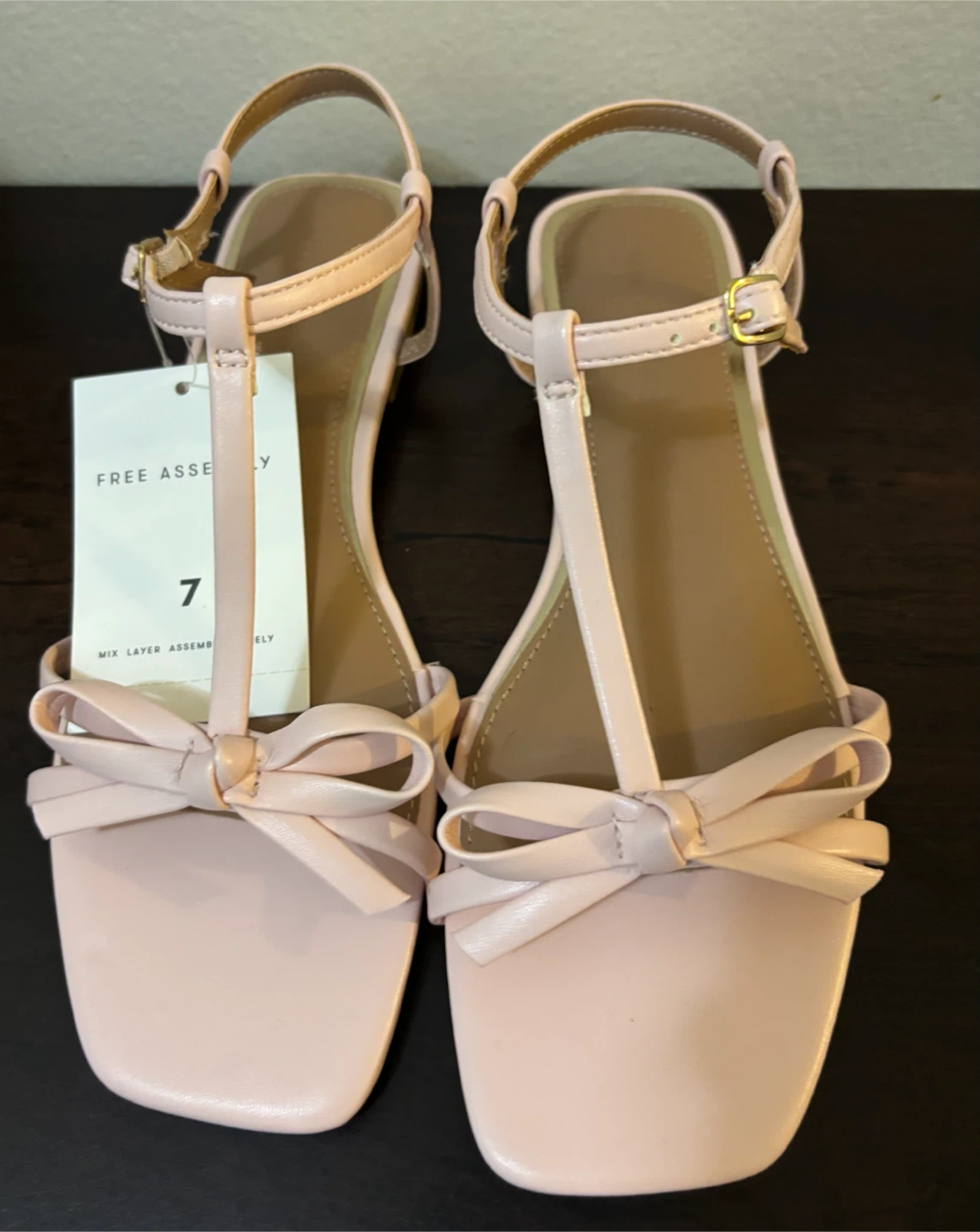 NEW- Size 7-Free Assembly Pink Bow T-Strap Sandals