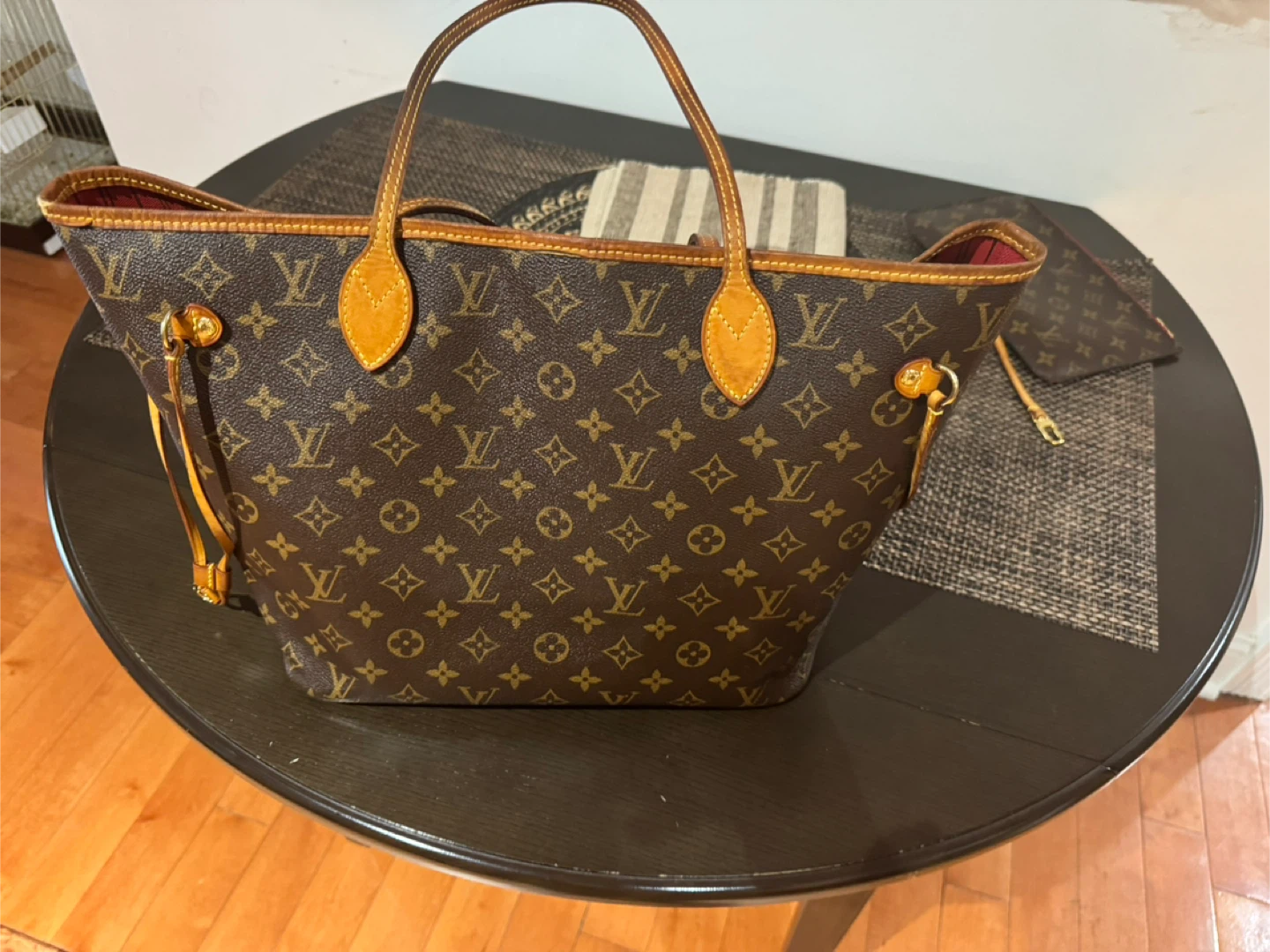 Louis Vuitton Monogram Tote Bag with Pouch - photo 3