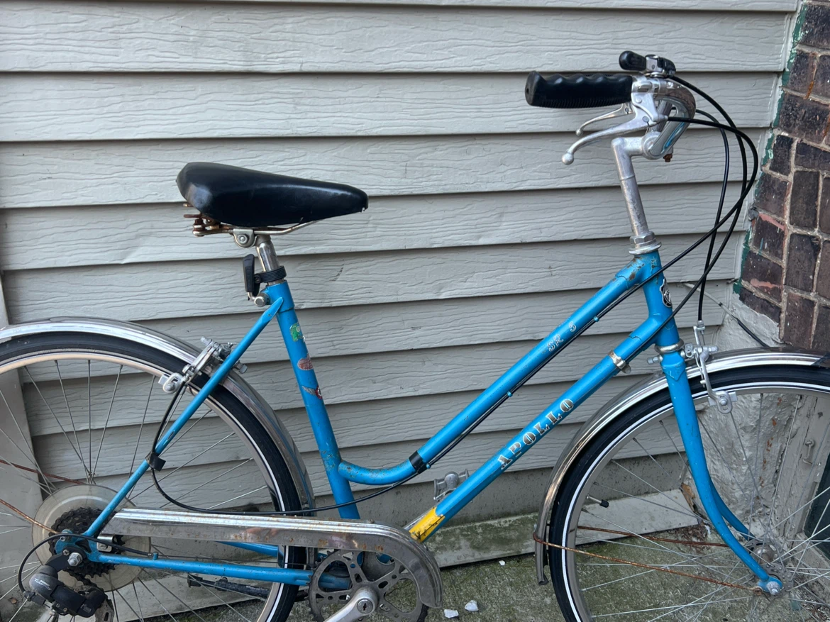 Blue Apollo Women's Bicycle - photo 2