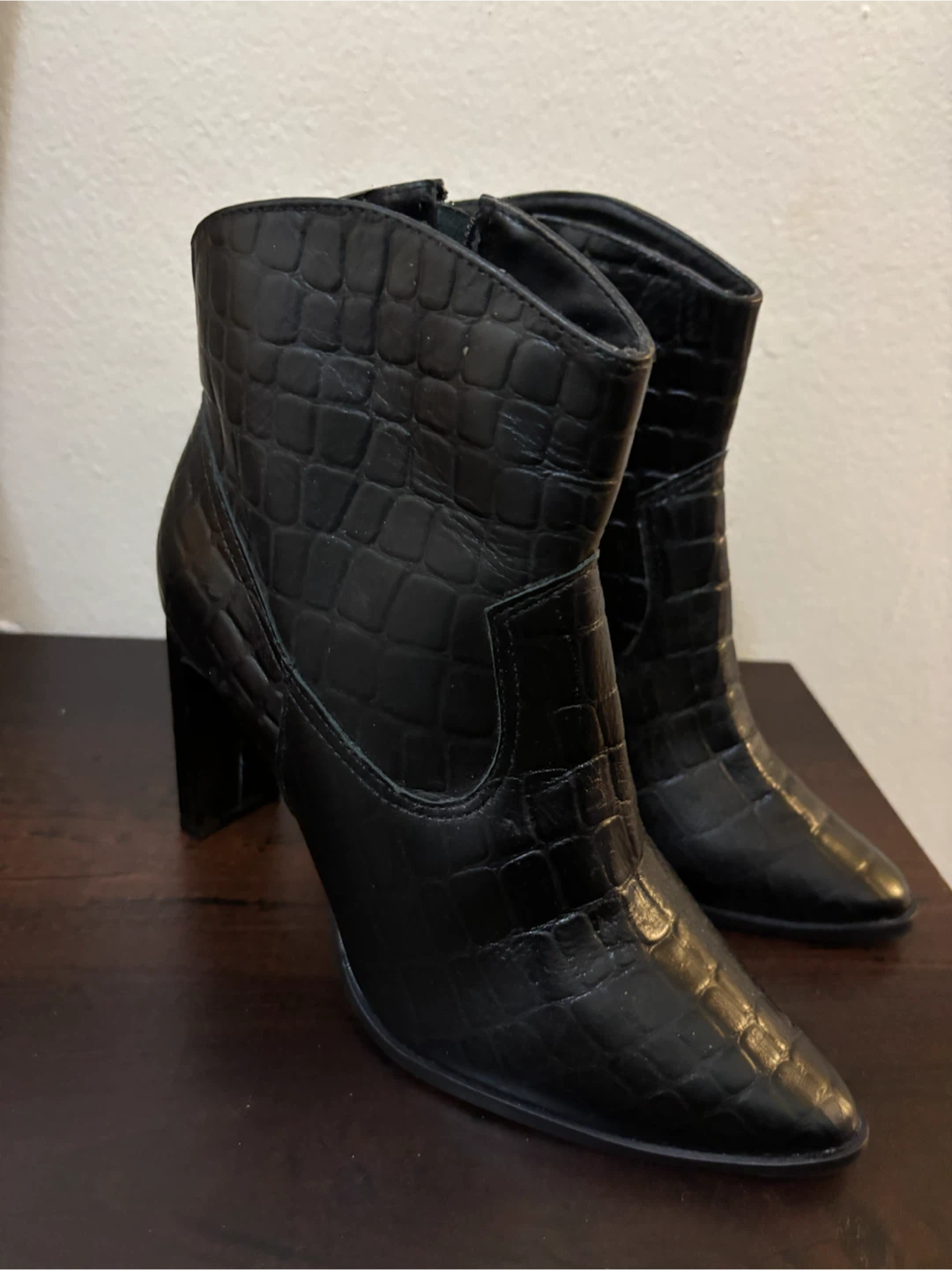 NEW-Size 6-Black Crocodile-Embossed Heeled Booties